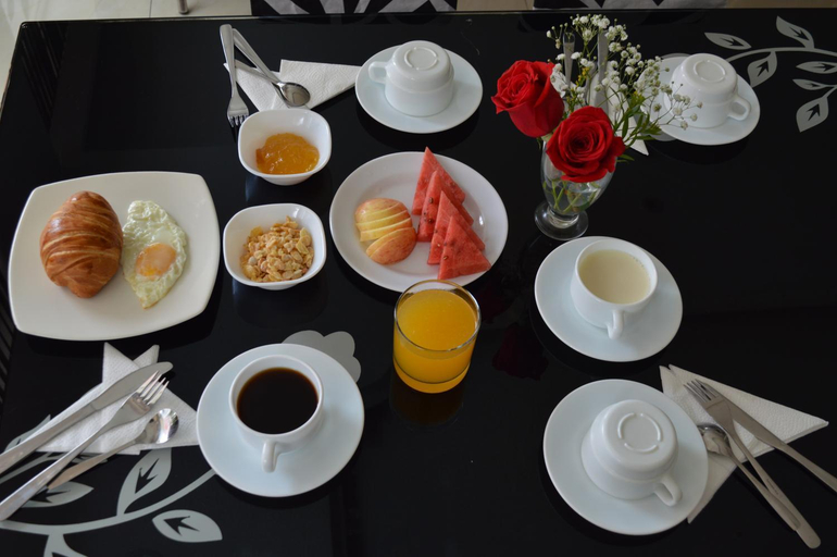 Food & Drinks 5, Hotel Lottus, Quito