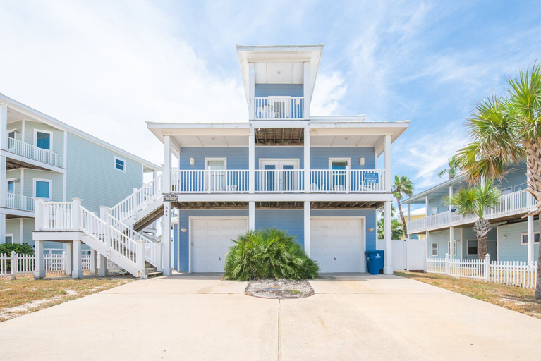 Exterior & Views 2, Casa Azul - Boardwalk to the Beach!, Nueces