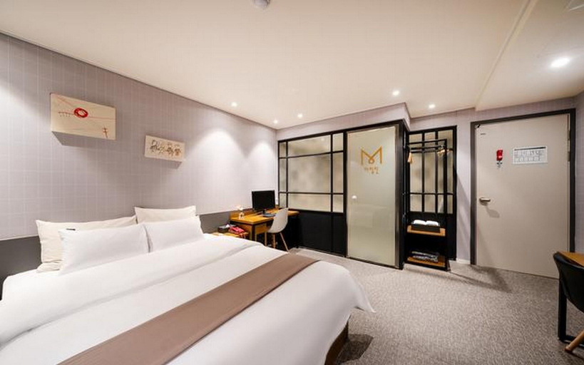 Bedroom 4, Suwon Marilyn, Suwon