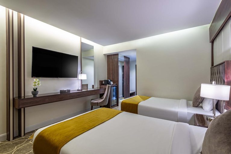 Bedroom 2, Abha Gardn Millennium Hotel
