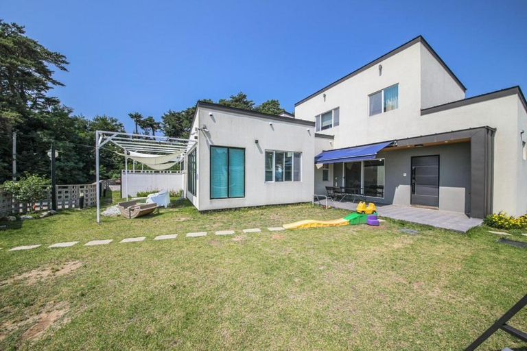 Others 3, Gangneung Boni Stay, Gangneung