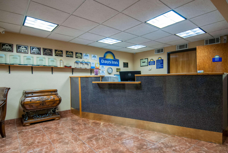Public Area 2, Days Inn by Wyndham Pauls Valley, Garvin