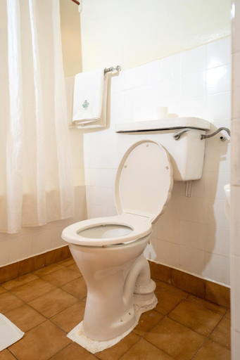 Bathroom 3, Masindi Hotel, Buruli