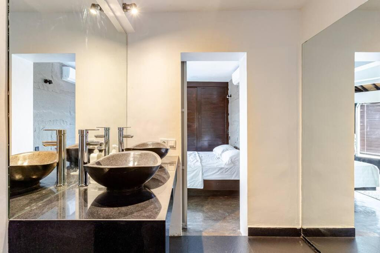 Bathroom 4, View apartments with infinity pool in Nusa Dua, Badung