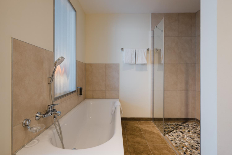Bathroom 5, Resort Mark Brandenburg & Fontane Therme, Ostprignitz-Ruppin