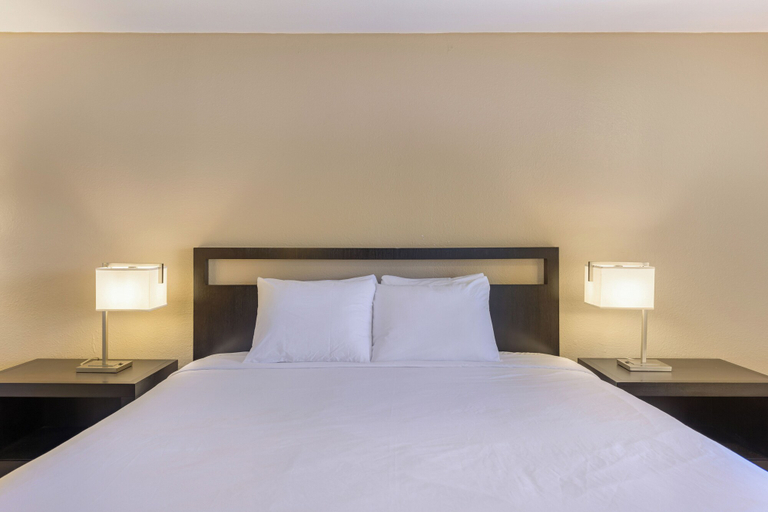 Bedroom 2, The Prime Suites, Vallejo and Napa Valley, Solano
