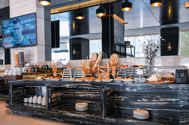 Food & Drinks 5, Boudl Al Qasr, Riyadh
