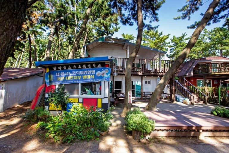 Others 5, Sarangiimeomuneunjip Pension, Taean