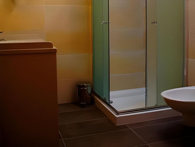 Others 5, Hotel Garni Pegra, Brescia