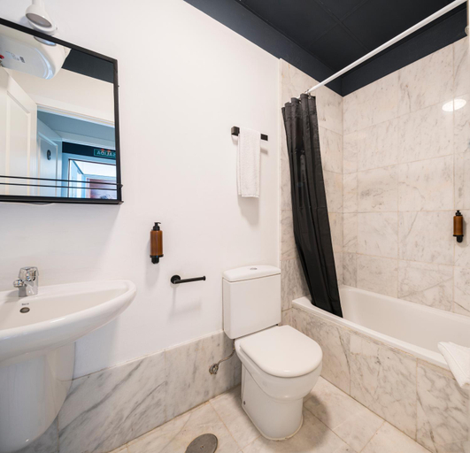 Bathroom 3, JOY Setas Coworking, Sevilla