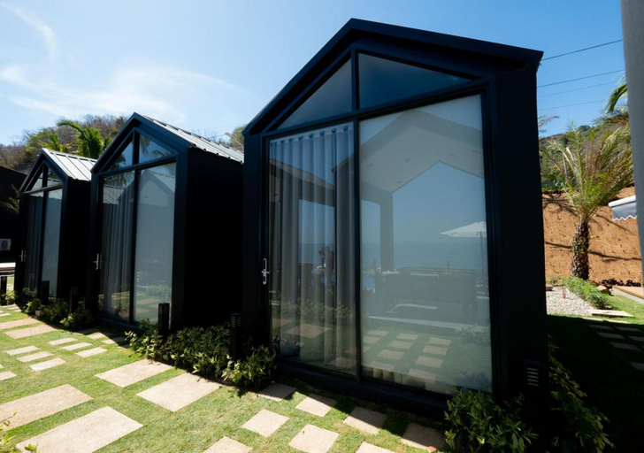 Others 4, Acre Resort & Spa, Lobo