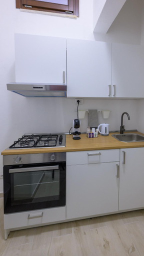 Kitchen 4, Rosa Barocca, Syracuse
