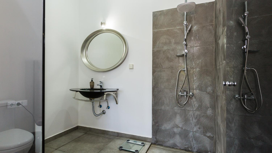 Bathroom 3, Villa Oceanna, Crete