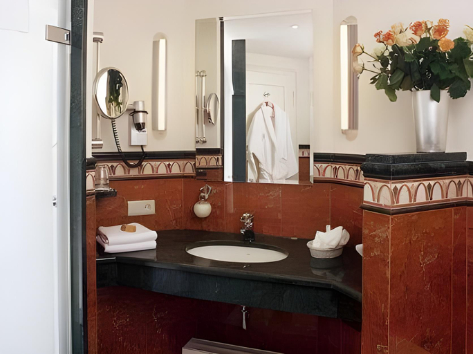 Bathroom 3, Hotel Villa Geyersworth, Bamberg