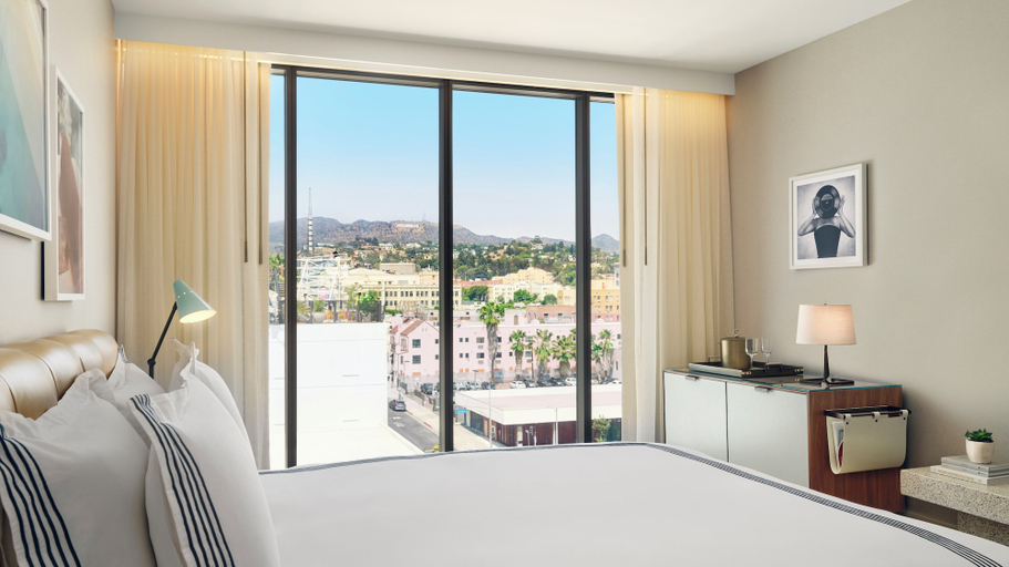 Bedroom 4, The Hollywood Grande, Autograph Collection, Los Angeles