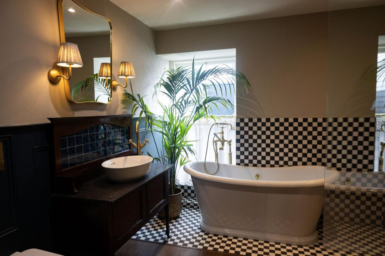 Bathroom 5, The Hat Maker Boutique Hotel