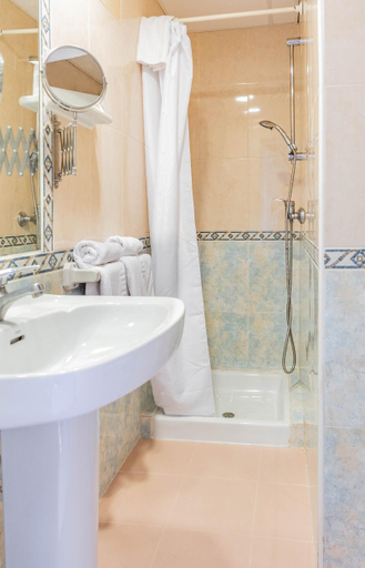Bathroom 3, The Red Hotel - Adults Only, Baleares