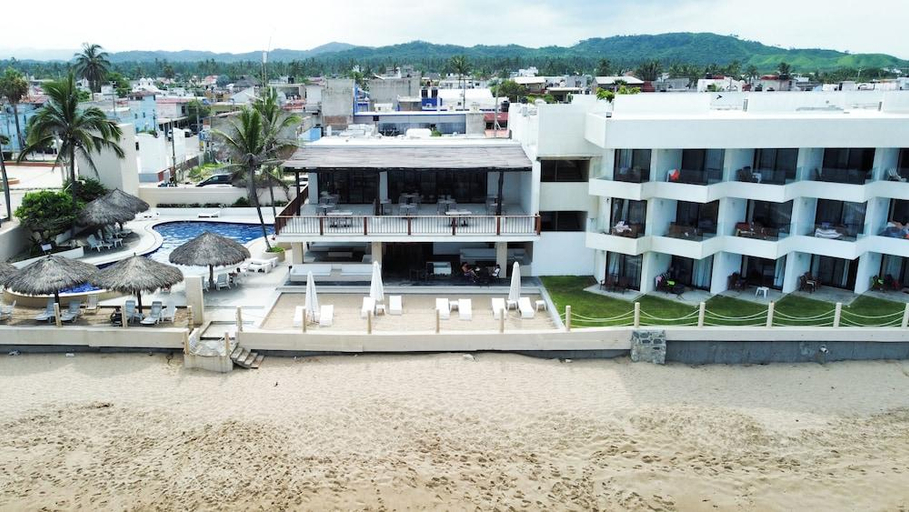 Others 4, Hotel Barra de Navidad, Cihuatlán