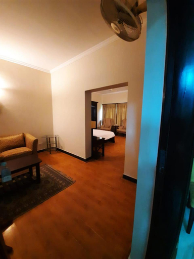 Others 5, Royal Crown, Islamabad