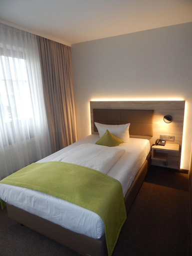 Bedroom 3, ARAMIS Tagungs- und Sporthotel, Böblingen