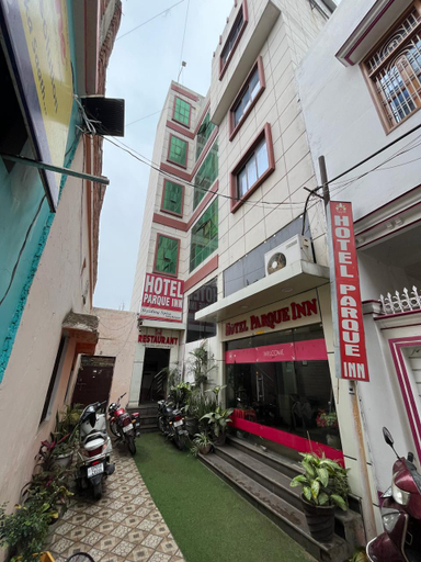 Exterior & Views 2, Hotel Parque Inn, Varanasi
