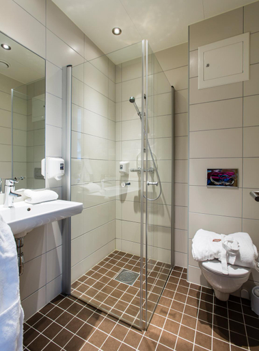 Bathroom 4, Klækken Hotel, Ringerike