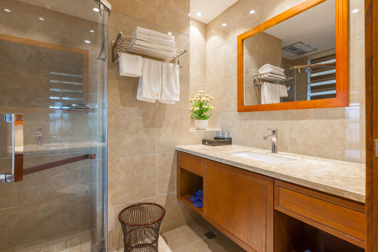 Bathroom 3, Kunming Yuxin Hotel, Kunming