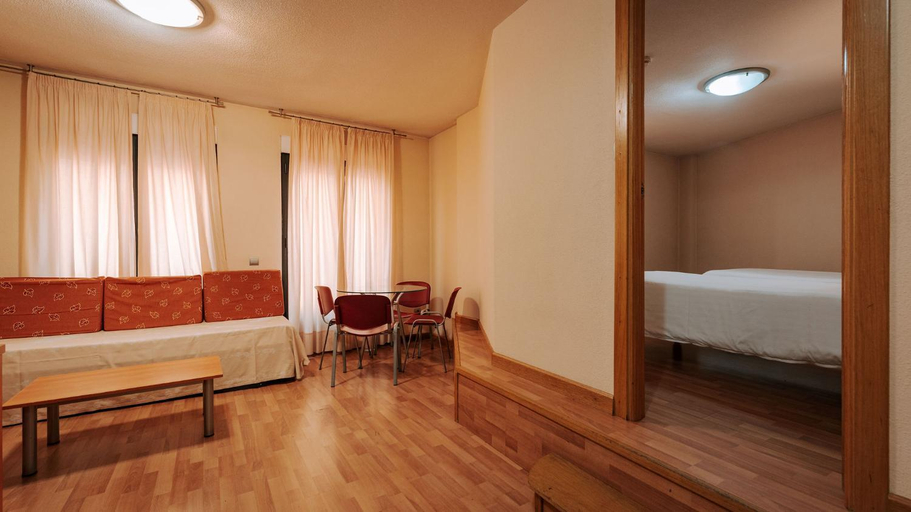 Bedroom 5, Apartamentos Jch Congreso, Salamanca