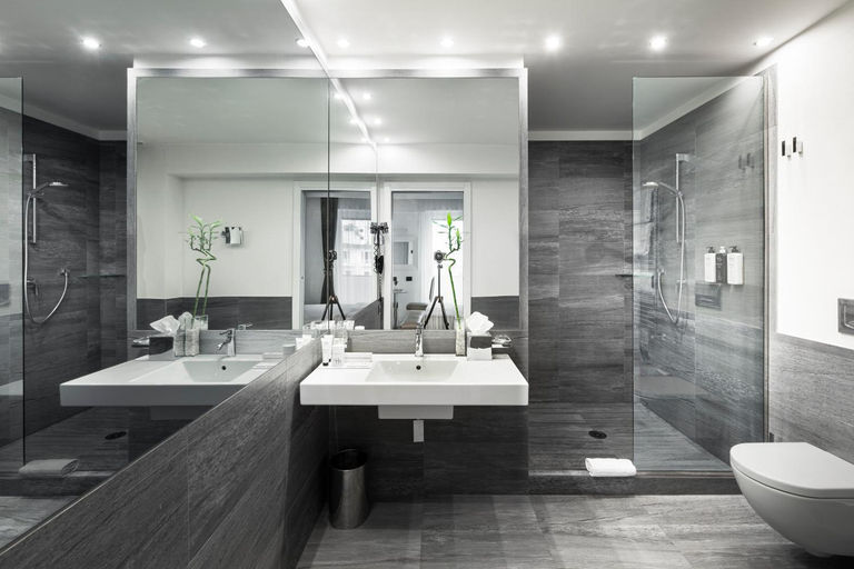 Bathroom 4, Hotel Montecatini Palace, Pistoia