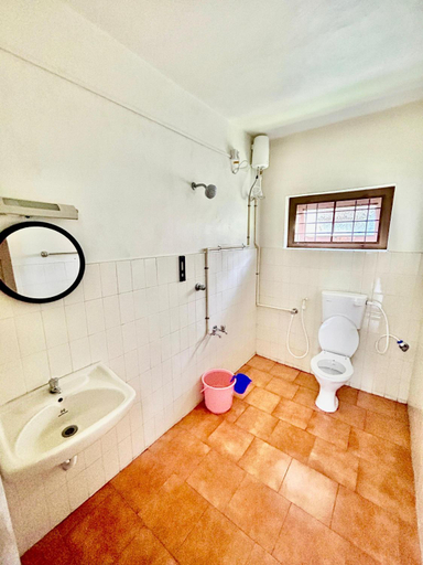 Bathroom 3, Mango Tree Villa, Ernakulam