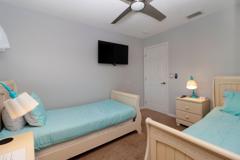 Room 4, Lakeview 6Br W/ Pool, Hot Tub & Near Theme Parks, Osceola