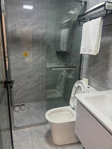 Bathroom 4, Ai Dan Hotel, Shanghai