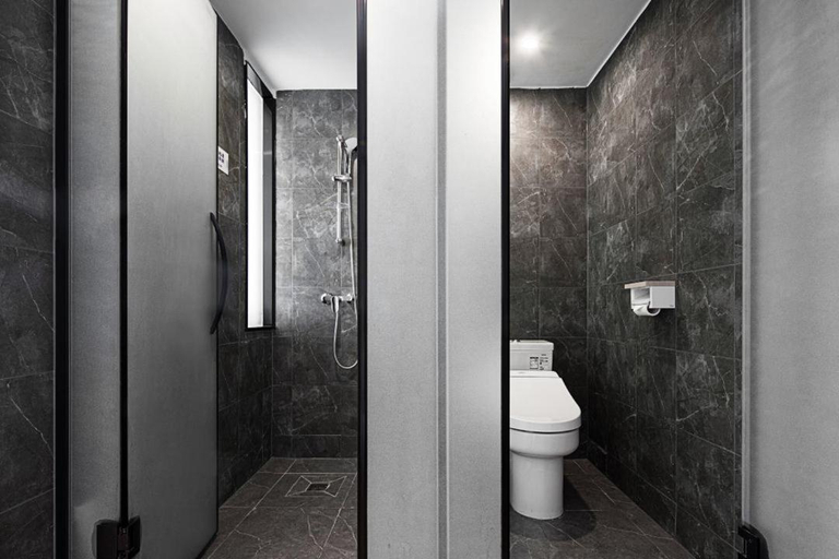 Bathroom, Walling Hotel- Jiefangbei Hongyadong,Chongqing, Chongqing