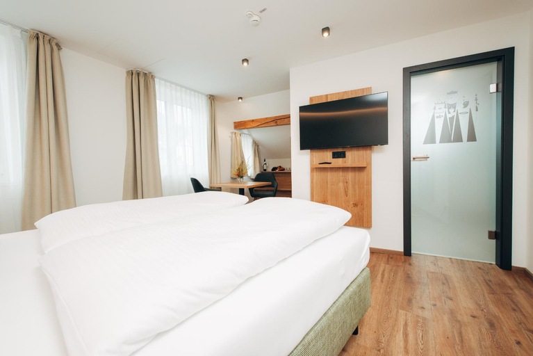 Bedroom 4, Hotel Drei Konig, Oberallgäu