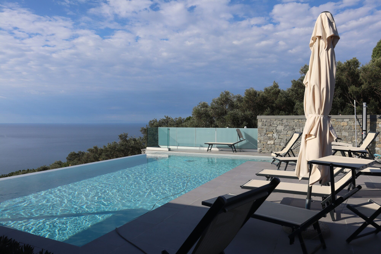 Rooftop pool 5, La Giulia Suites like Home, La Spezia