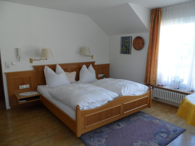 Others 2, Pension Lichterturm, Esslingen