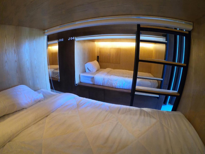 Bedroom 3, Jaidee Cafe & Hostel Chiangrai, Muang Chiang Rai