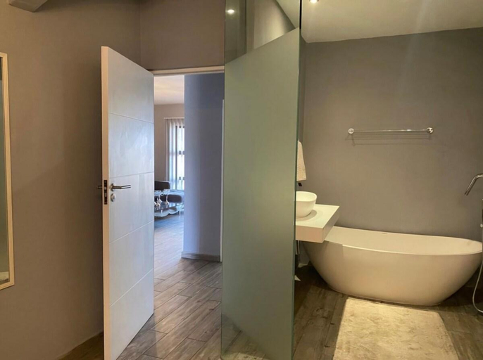 Bathroom 3, executive sandton city apartment, City of Johannesburg