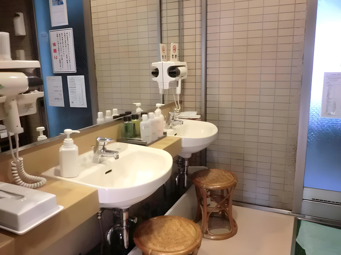Bathroom 4, Hotel Sambancho, Matsuyama