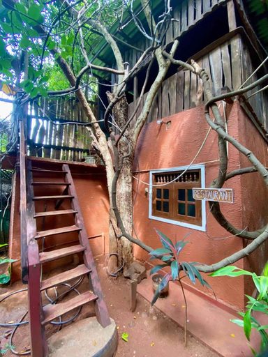 Food & Drinks 4, Hotel Hideaway Garage, Dambulla
