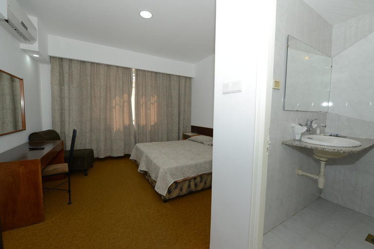 Bedroom 3, Rivoli Hotel, Jerusalem