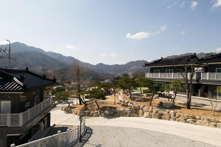 Others 4, Gayagyeong, Seongju
