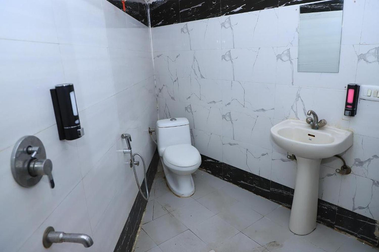 Bathroom 3, HOTEL AEROTECH, Delhi