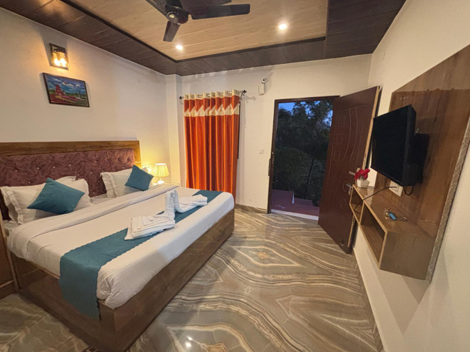 Others 5, Aravindam House Kasauli, Solan