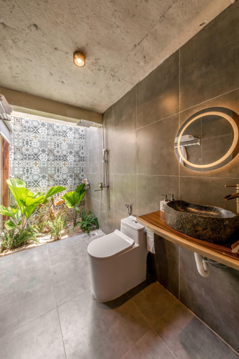 Bathroom 2, LANG MAM Retreat, Đông Hòa