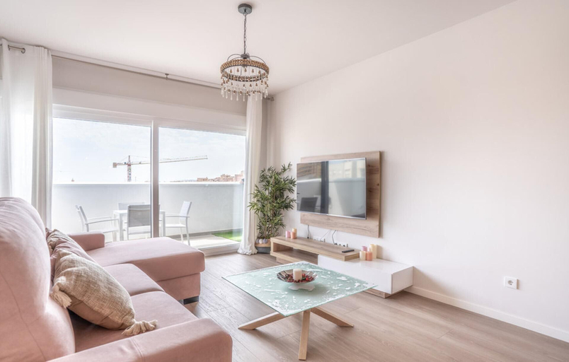 Others 5, Stunning Apartment in Estepona, Spain Private Pool, Málaga