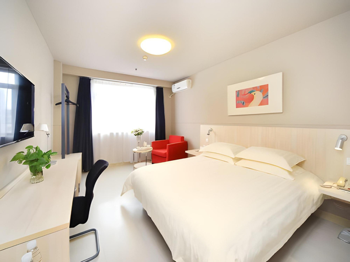 Bedroom 2, Bestay Hotel Express Wuhan Wuchang Railway Station, Wuhan