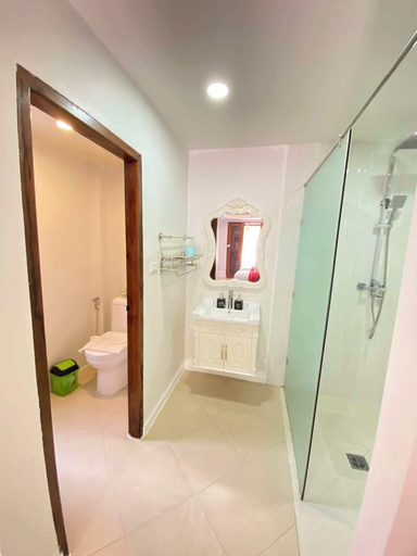 Bathroom 3, Golden Lotus Namkhan View, Luang Prabang