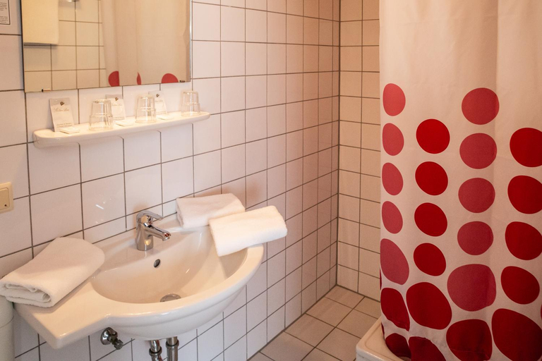 Bathroom 4, Europa-Haus-Bocholt - Bett & Bike(Europa-Haus Bocholt), Borken