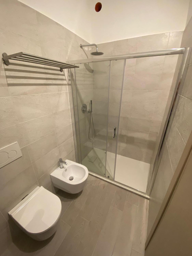 Bathroom 3, B&B DaDi Chic, Bari